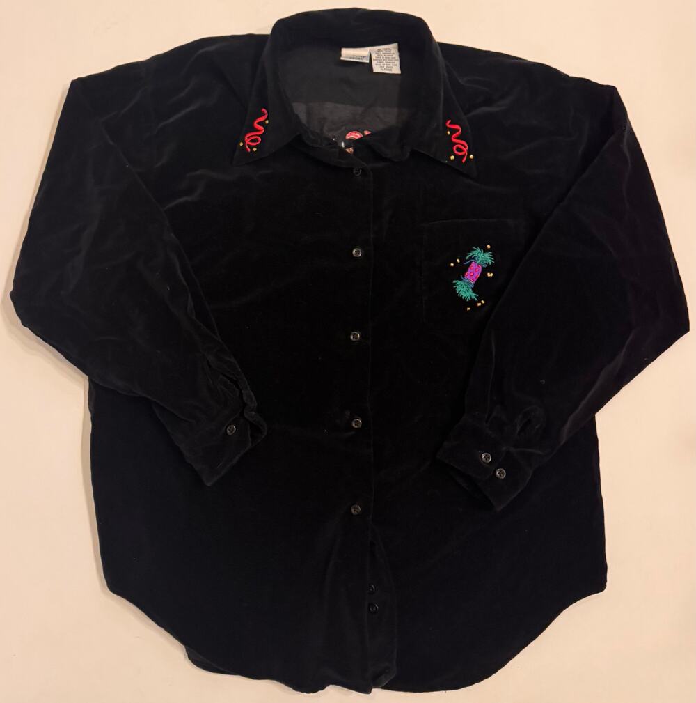 Vtg The Disney Store Mickey & Friends Velour Embroidered Button Down Women's L